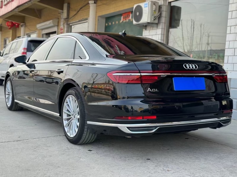 济宁20年奥迪A8L4