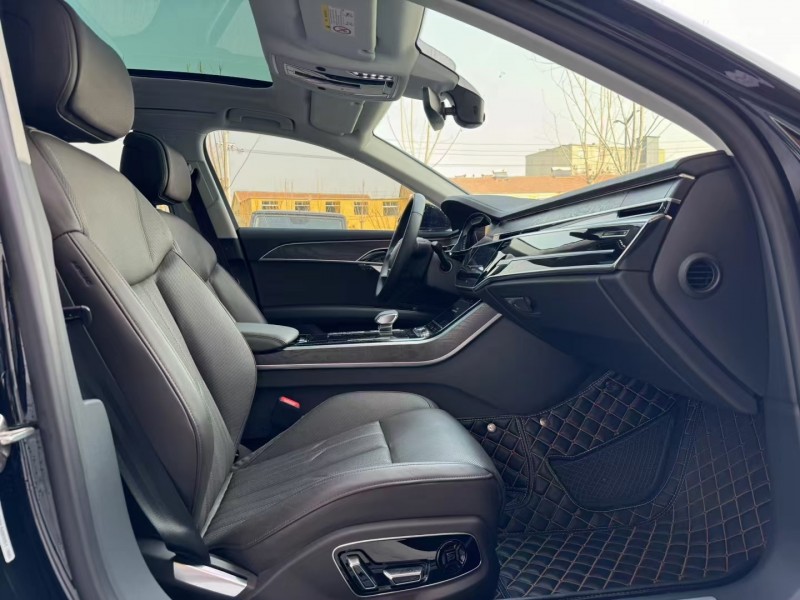 济宁20年奥迪A8L6