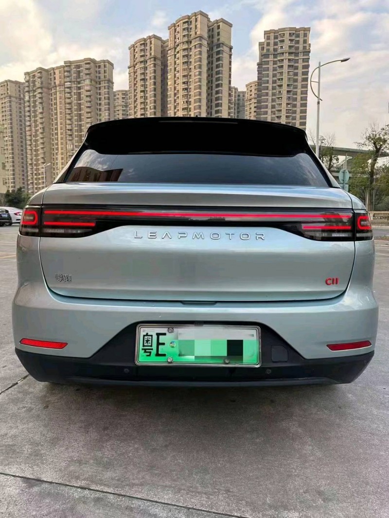 珠海22年零跑汽車C113