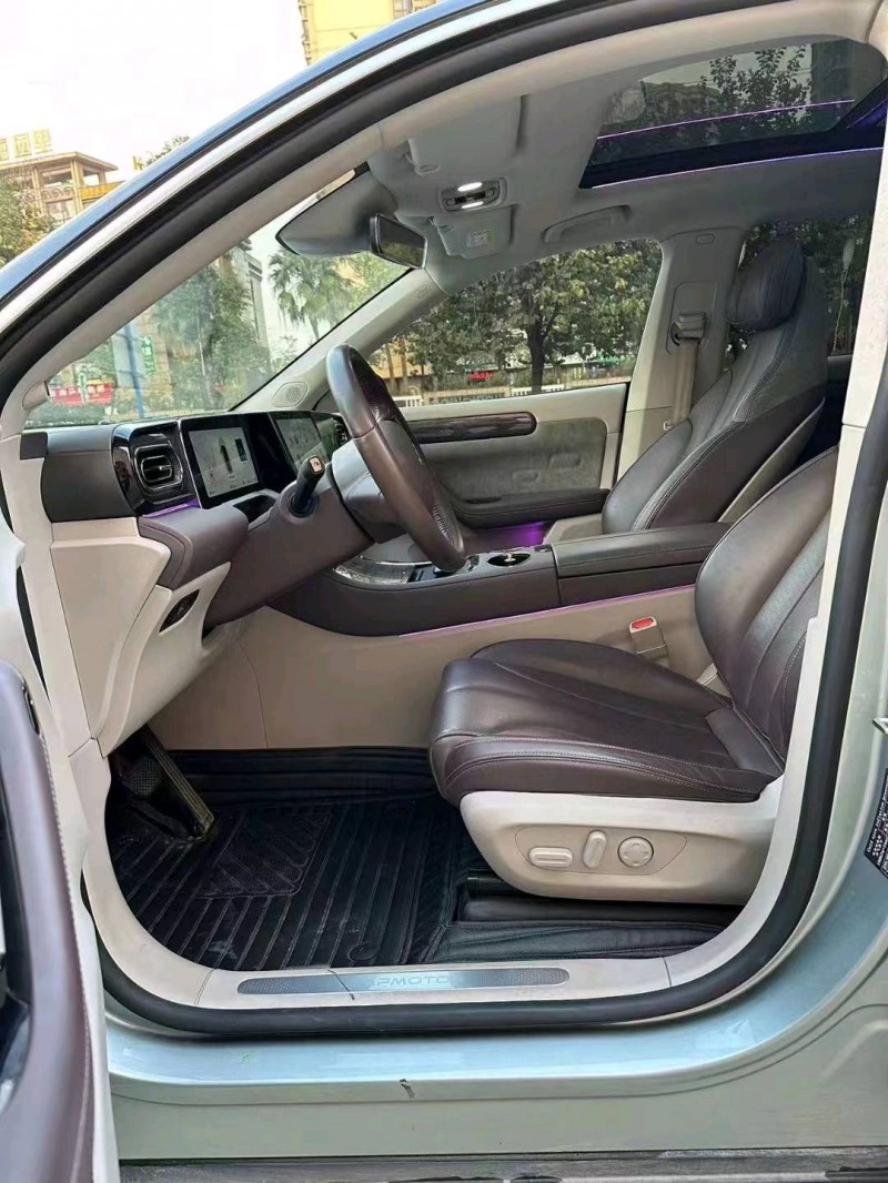珠海22年零跑汽車C118