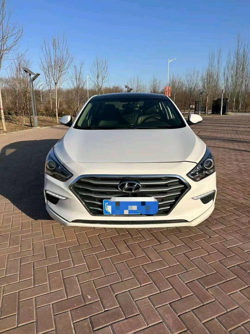 邯郸17年现代名图1