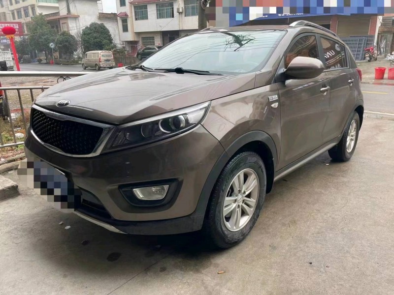 济南17年起亚智跑2