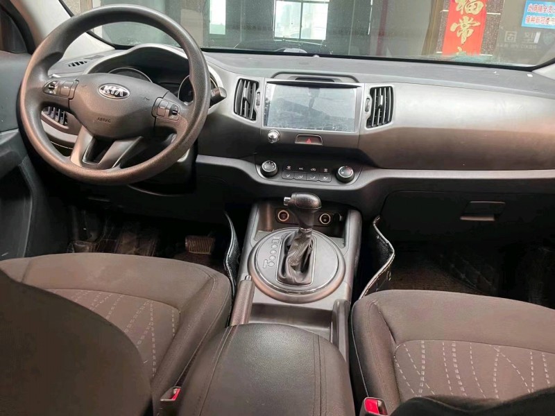 济南17年起亚智跑4