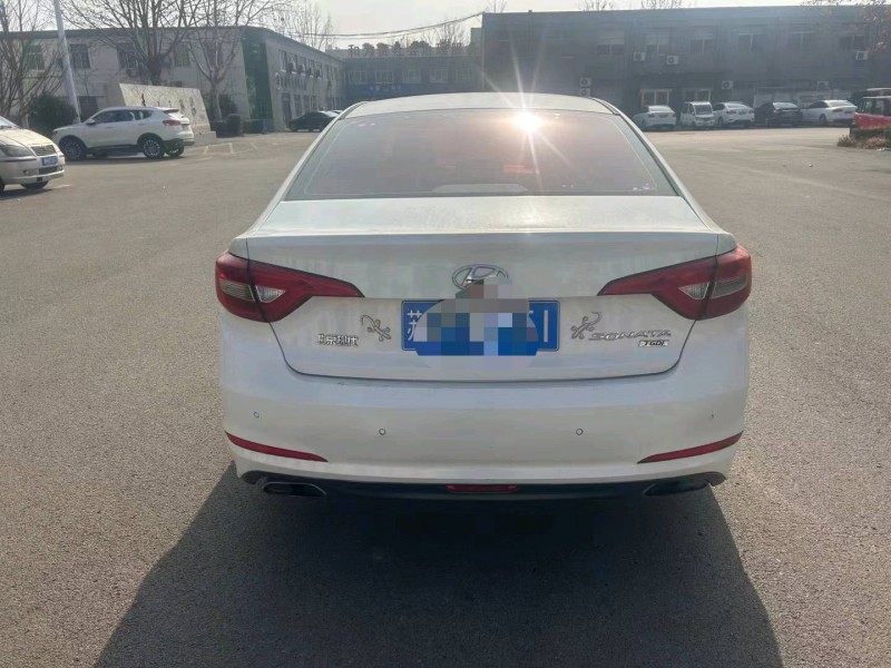 济南16年现代索纳塔九8