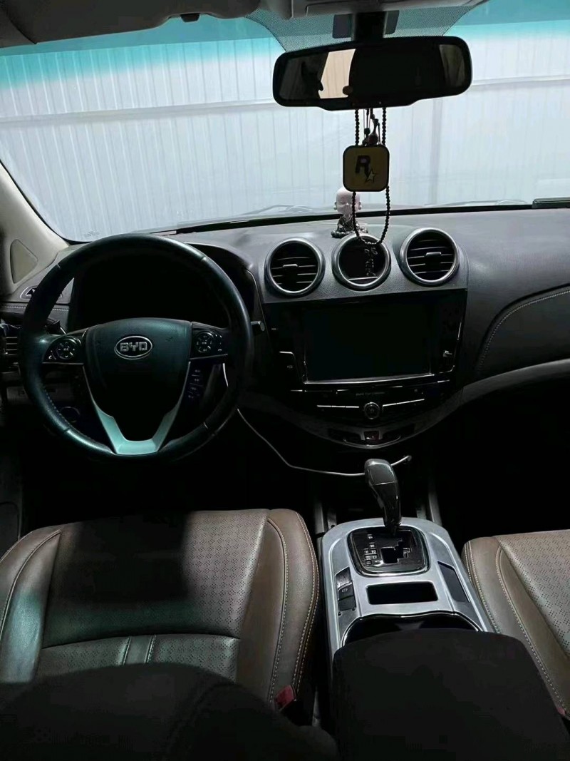 枣庄15年比亚迪S76