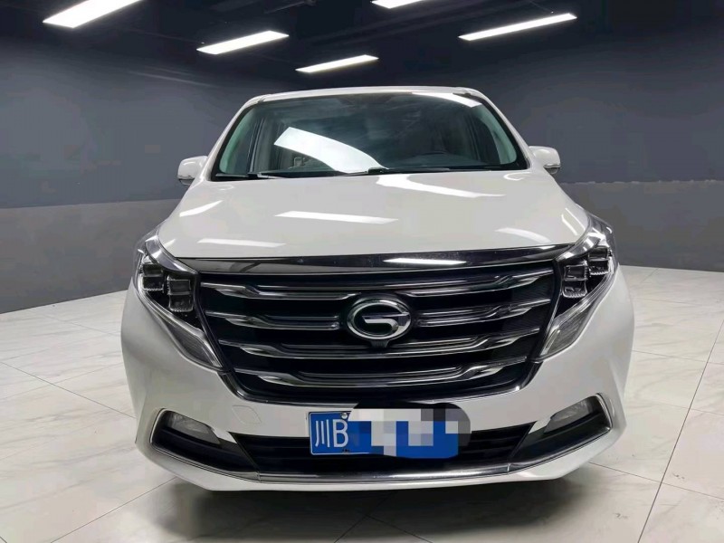 成都18年传祺M81