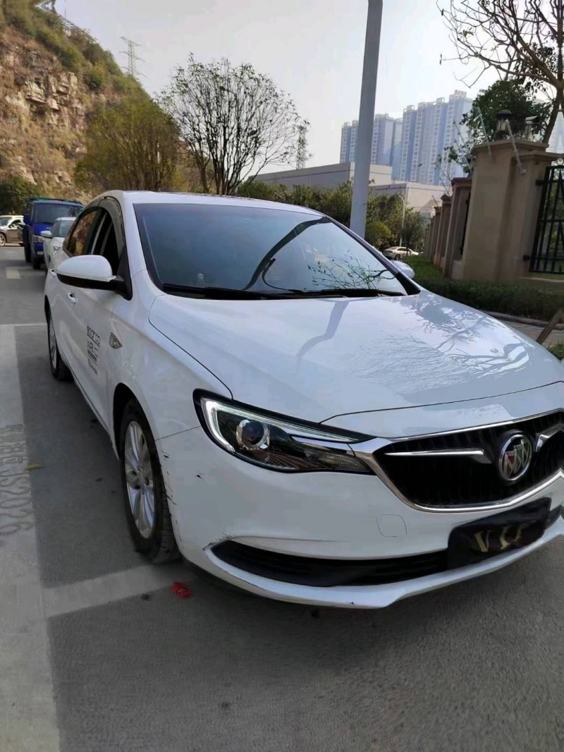 黔西南18年別克英朗2