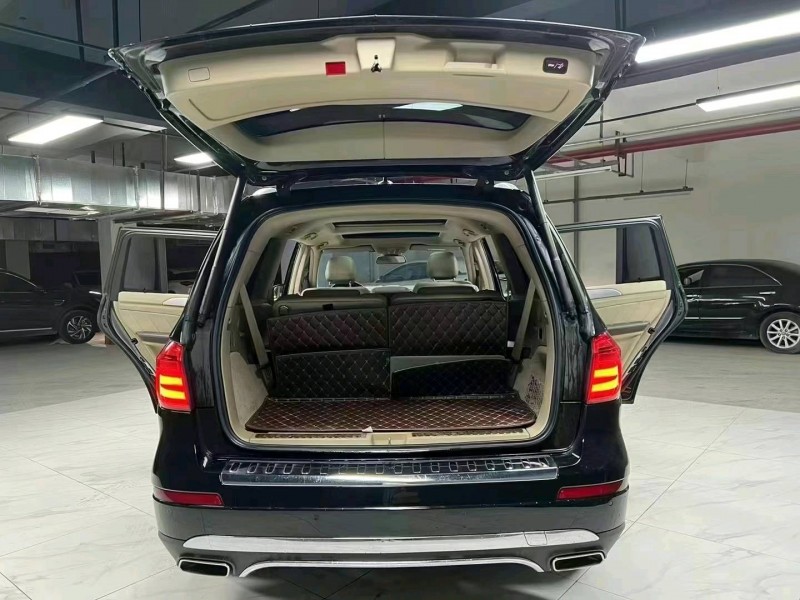 成都15年奔驰GL5