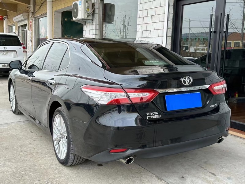 济宁18年丰田凯美瑞4