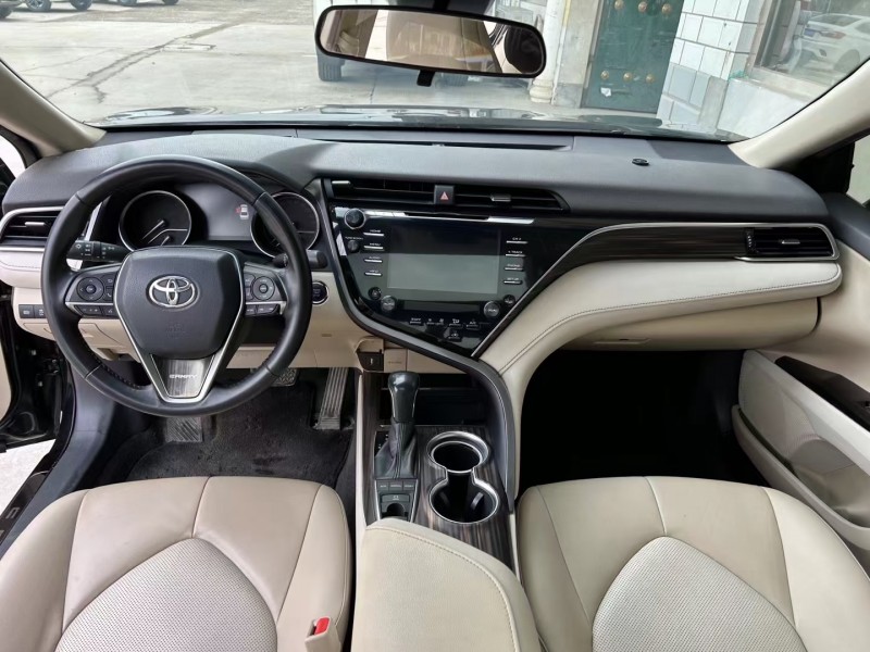 济宁18年丰田凯美瑞7