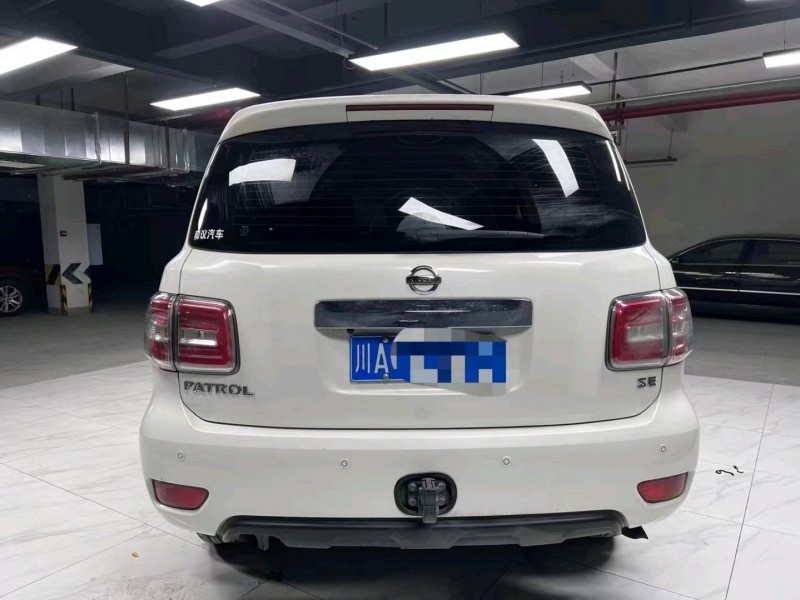 成都19年日产途乐4