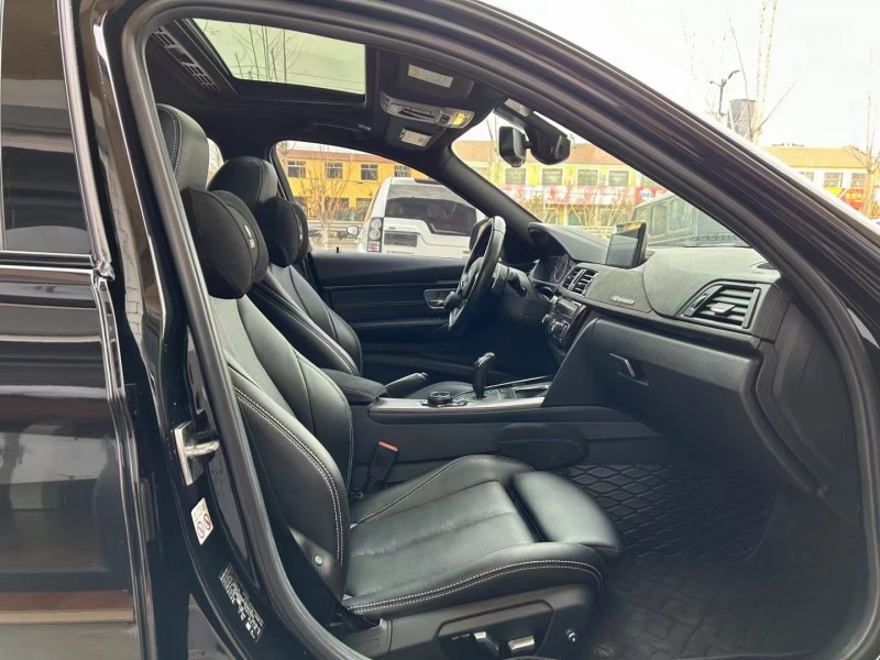 济宁19年宝马3系5