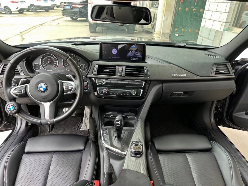 济宁19年宝马3系7