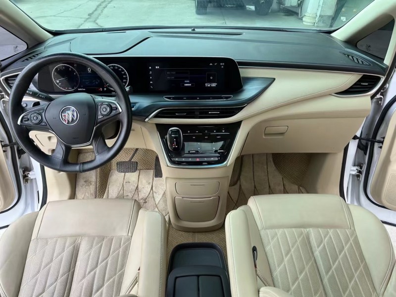 济宁22年别克GL85