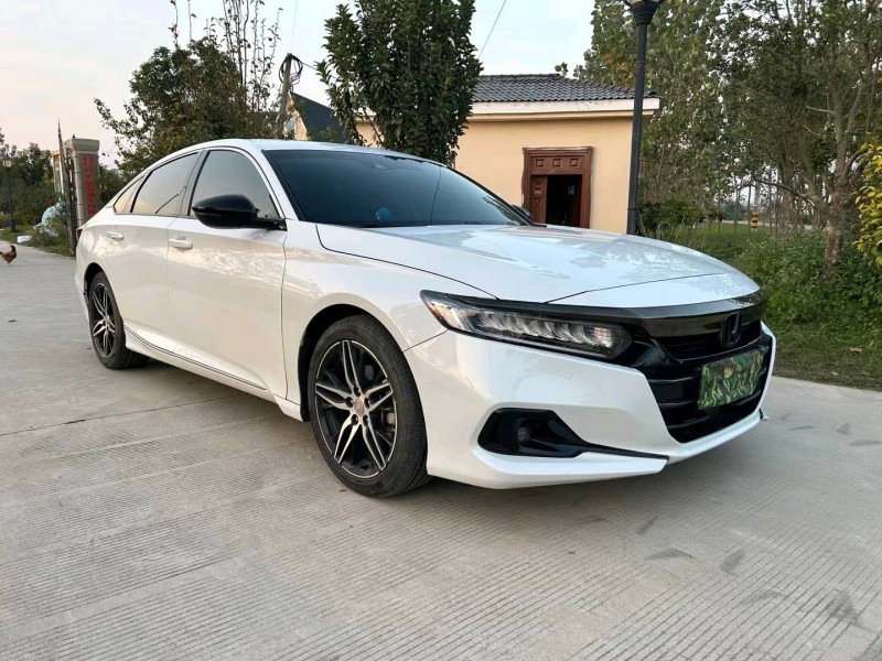 徐州22年本田雅阁2