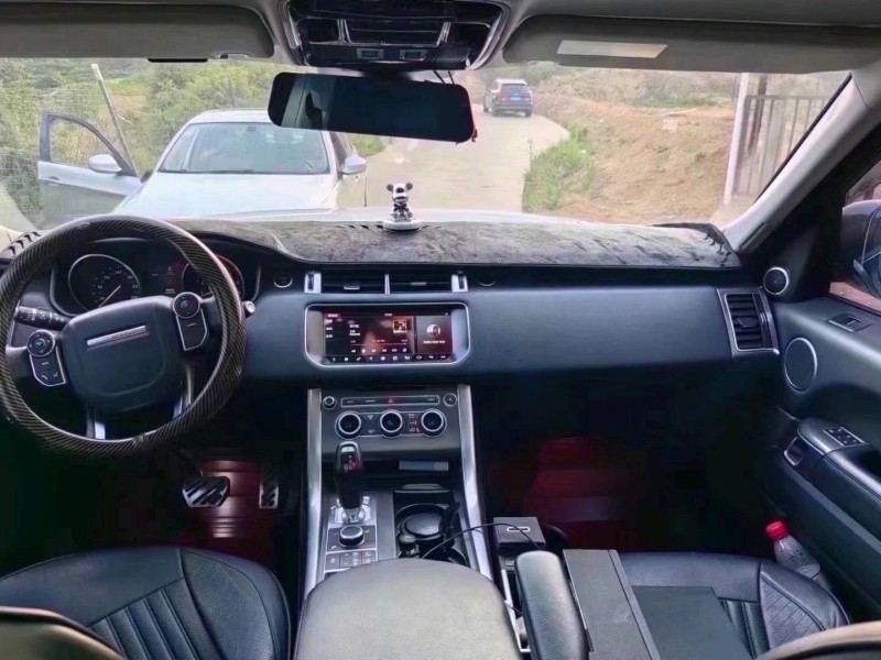 青岛17年路虎揽胜运动5