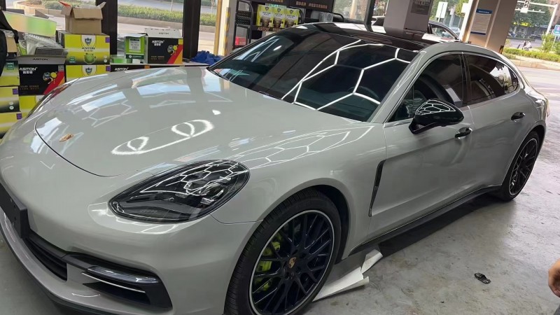 济宁18年保时捷帕拉梅拉2