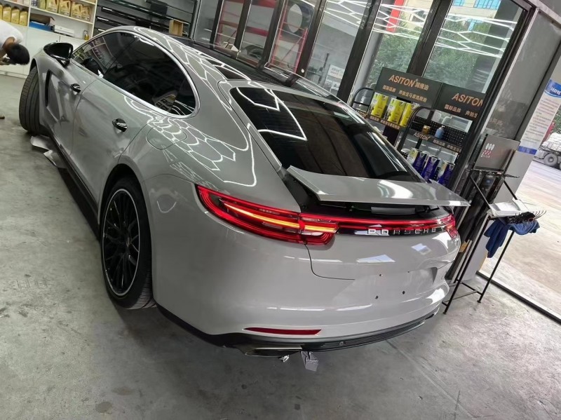 济宁18年保时捷帕拉梅拉3