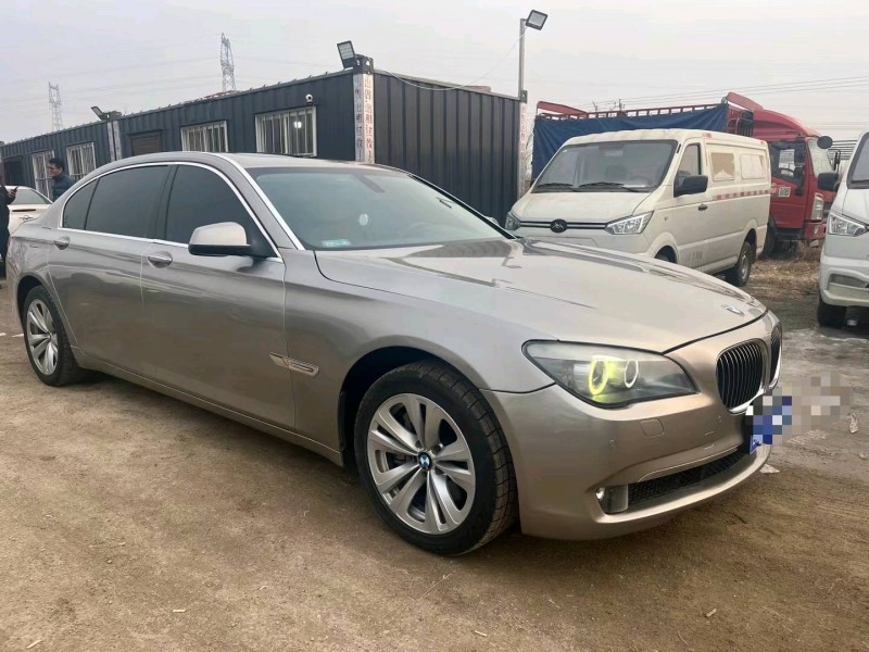 保定12年宝马7系2