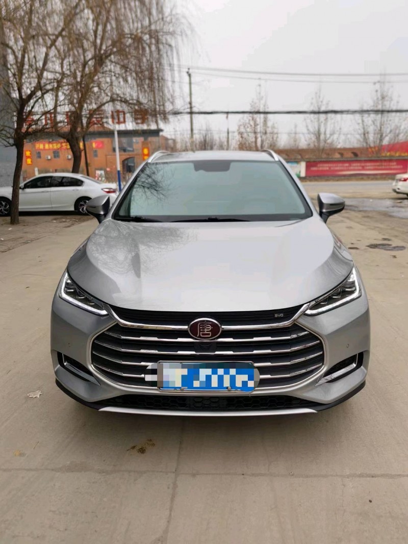 保定18年比亚迪唐1