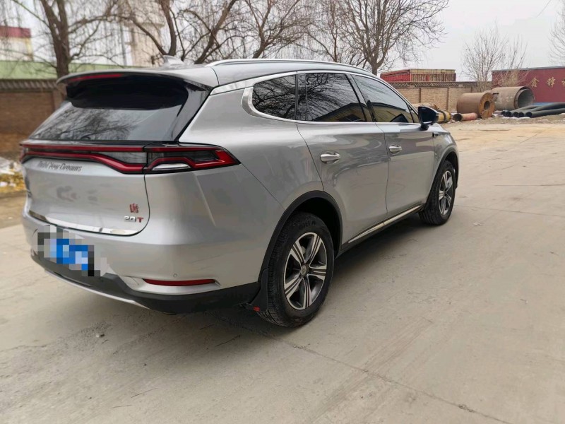 保定18年比亚迪唐4