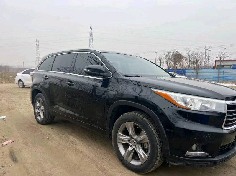 保定16年丰田汉兰达2