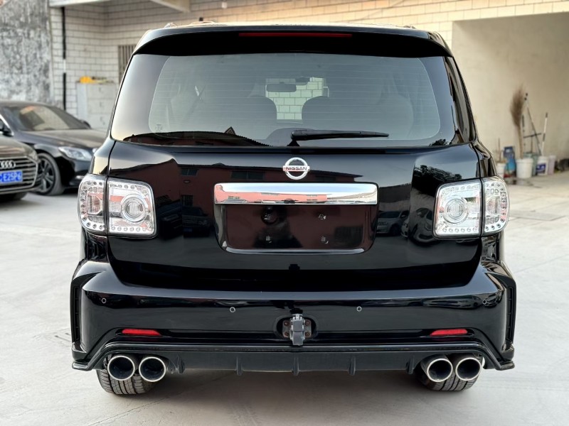 济宁19年日产途乐9