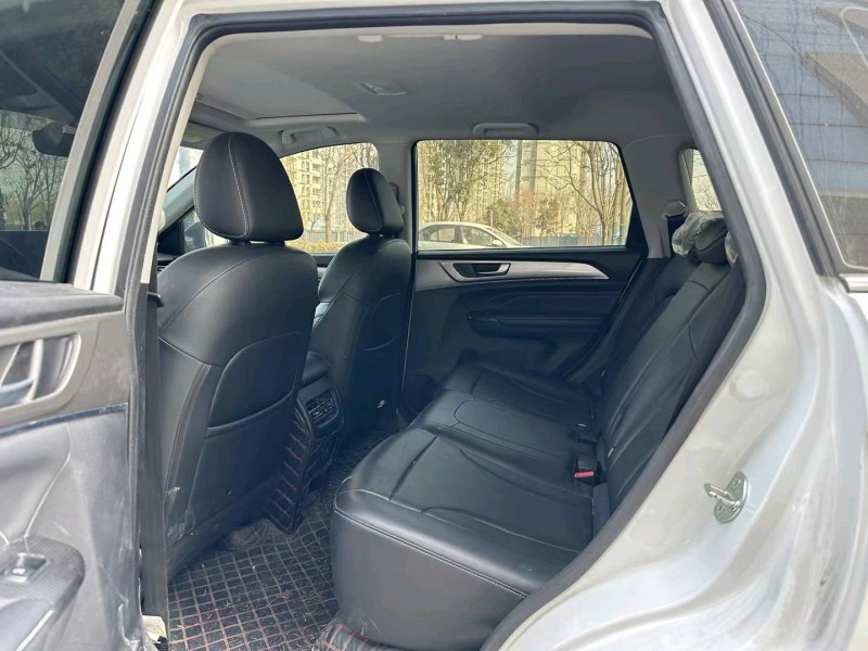 济宁22年哈弗M64