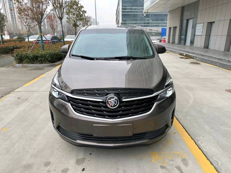 济宁22年别克GL81