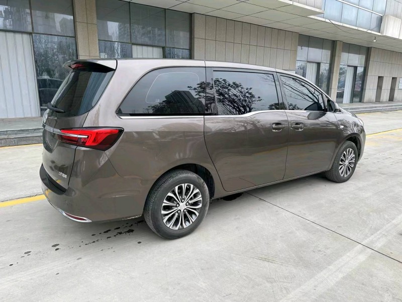 济宁22年别克GL87