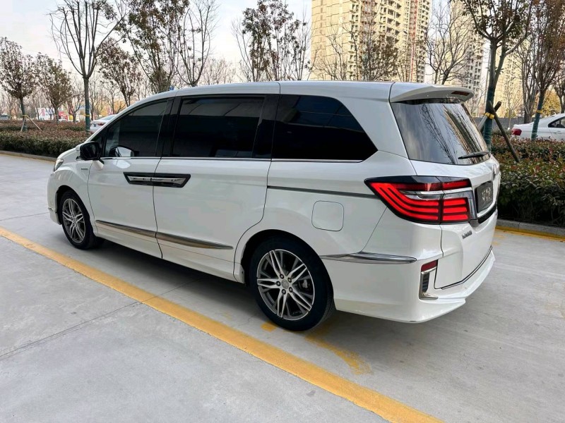 枣庄21年本田艾力绅3