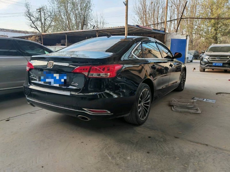 保定17年众泰Z7004