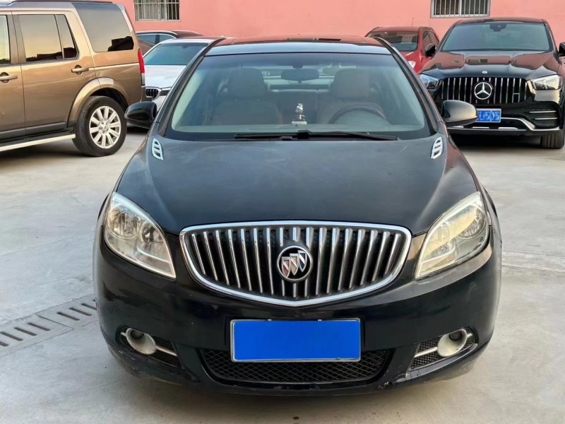 济宁13年别克英朗1