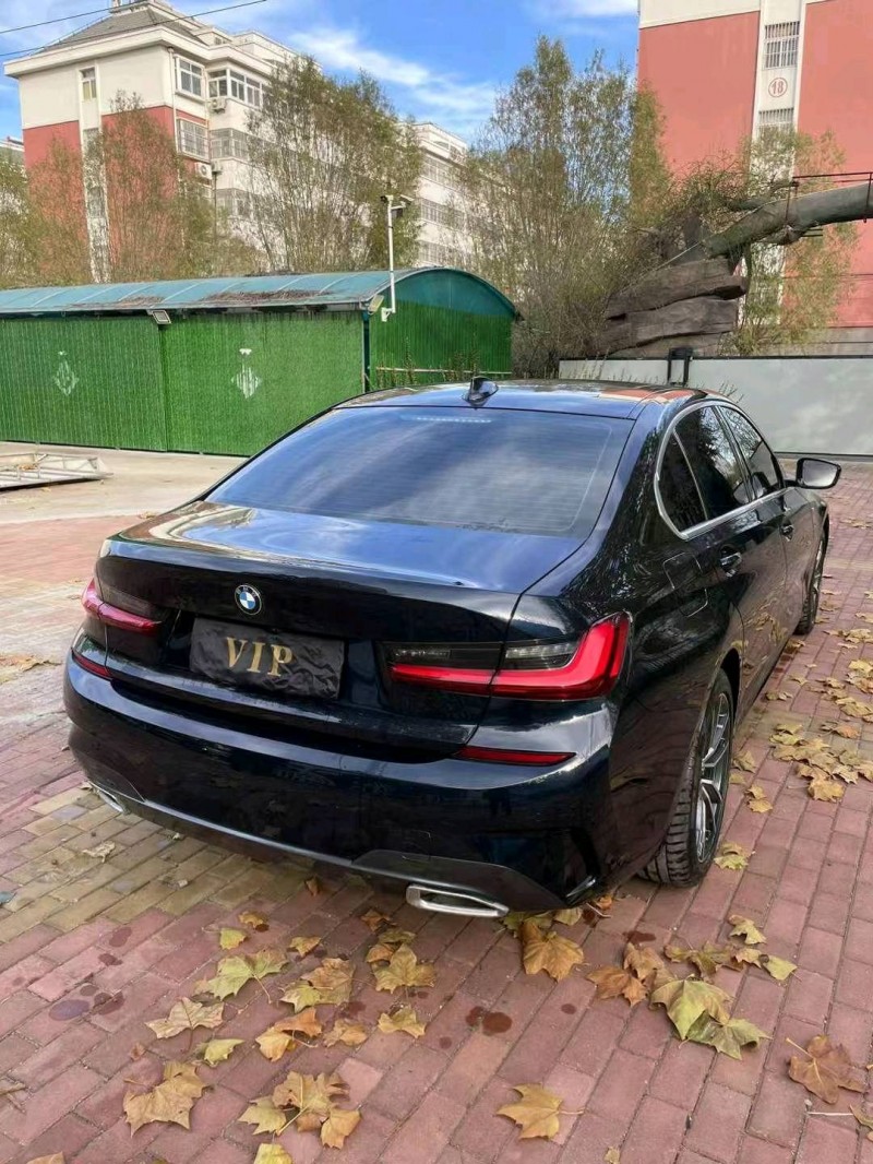 潍坊22年宝马3系8