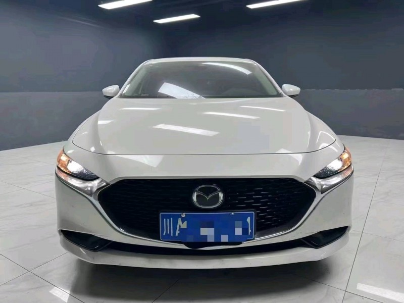 成都22年马自达昂克赛拉1