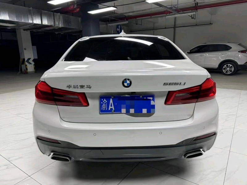 成都19年宝马5系4