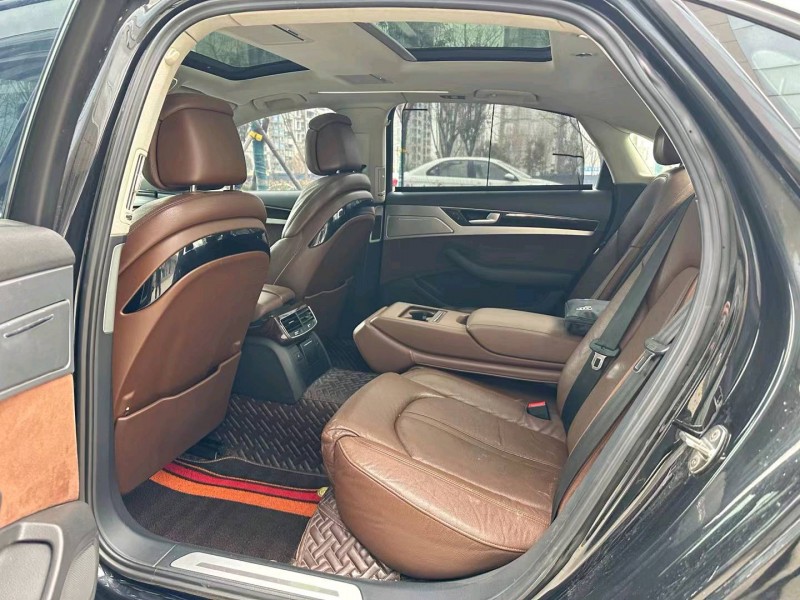 济宁13年奥迪A8L4