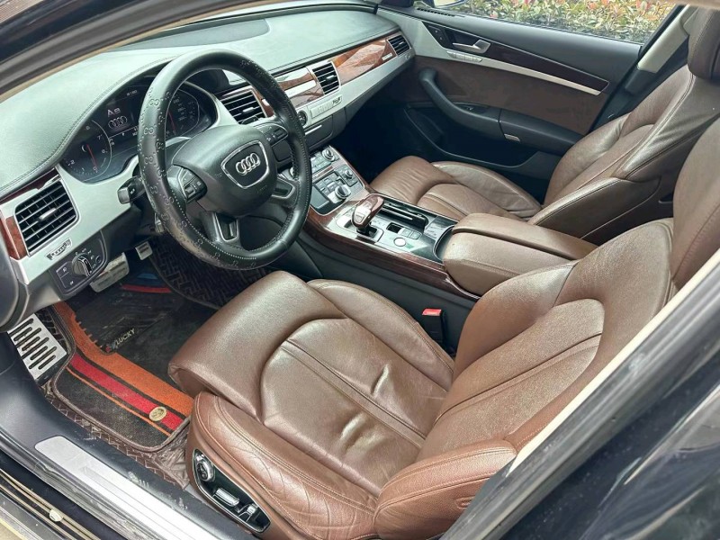 济宁13年奥迪A8L5