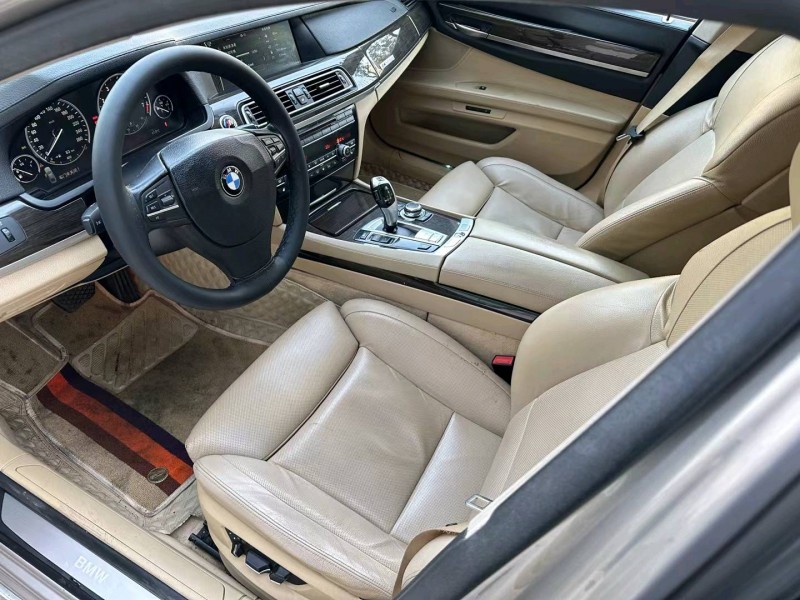 济宁09年宝马7系4