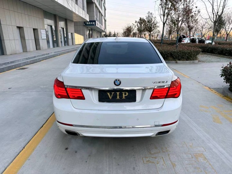 济宁09年宝马7系9