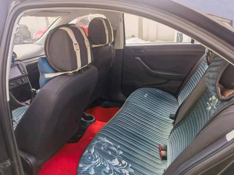 保定13年大众桑塔纳7