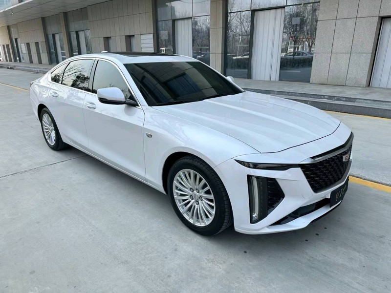 济宁23年凯迪拉克CT62