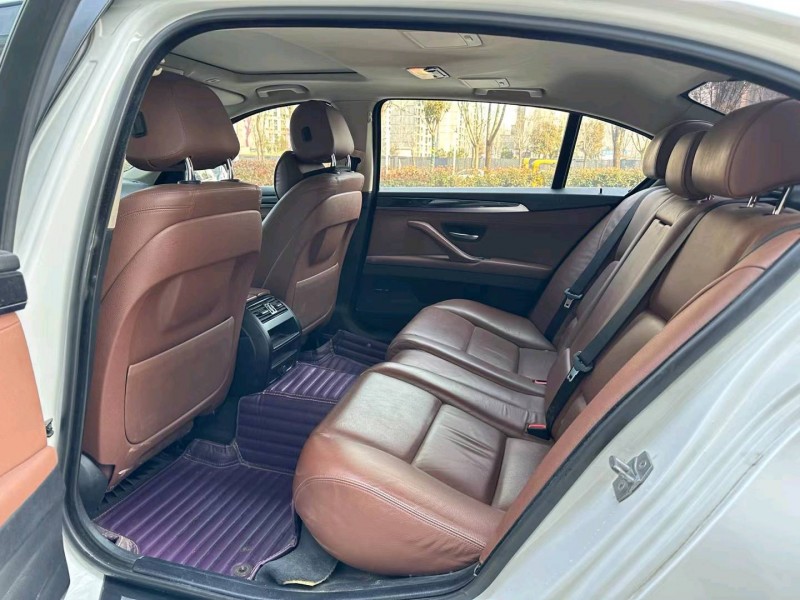 济宁16年宝马5系6