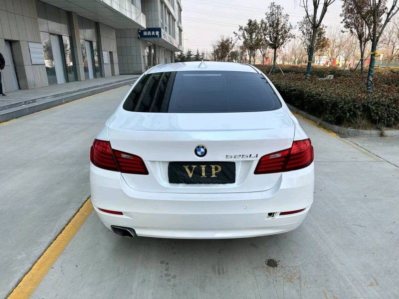 济宁16年宝马5系9