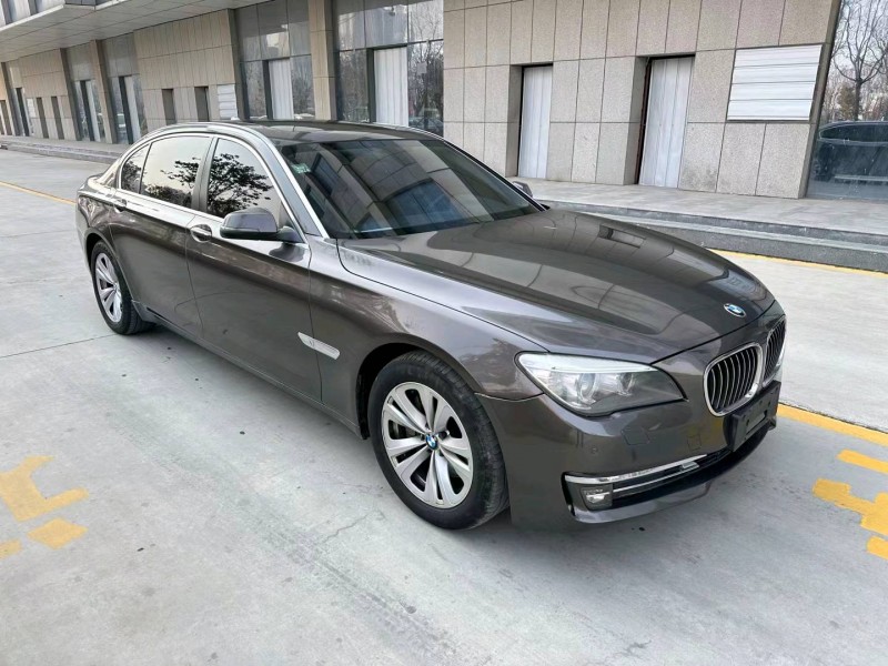 济宁13年宝马7系3