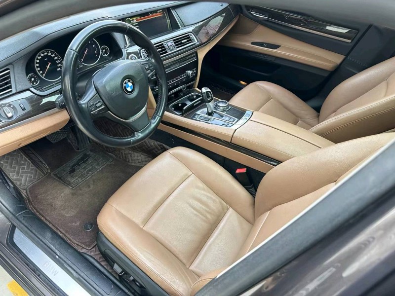 济宁13年宝马7系4