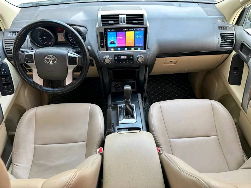 济宁17年丰田普拉多4