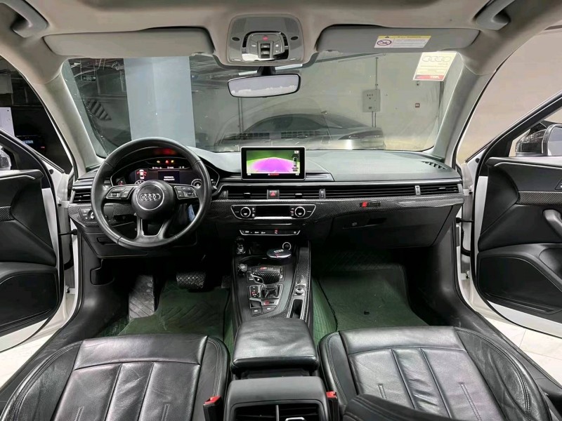 成都18年奥迪A4L8