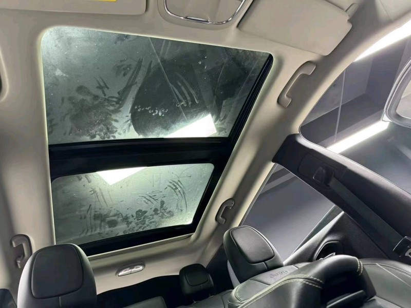 成都19年Jeep自由光8