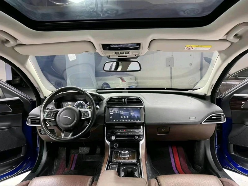 成都18年捷豹XEL8